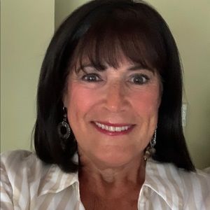 Meet your Posher, Linda